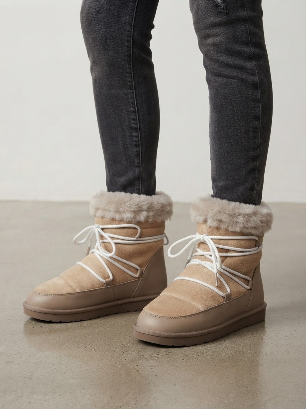 ASPEN Puffy Faux Shearling Lace Boots 8 Sand $49 Retail NEW